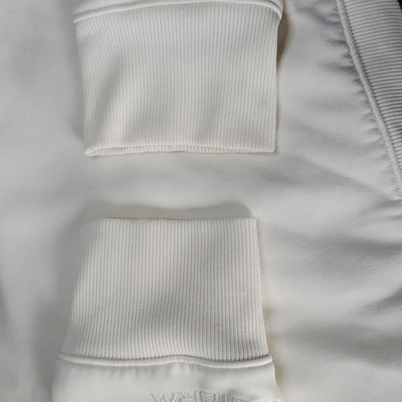 Under Armour Cold Gear size Large Color is cream. - Picture 4 of 13